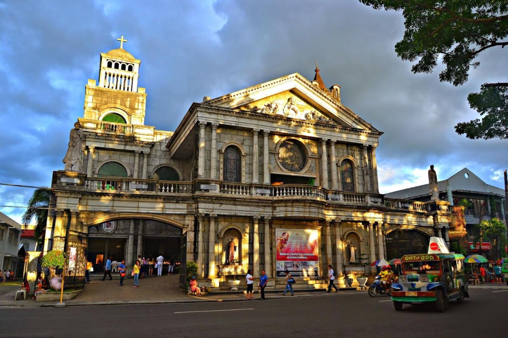 Hotel Reddoorz At Sta Cruz Naga City Exterior foto