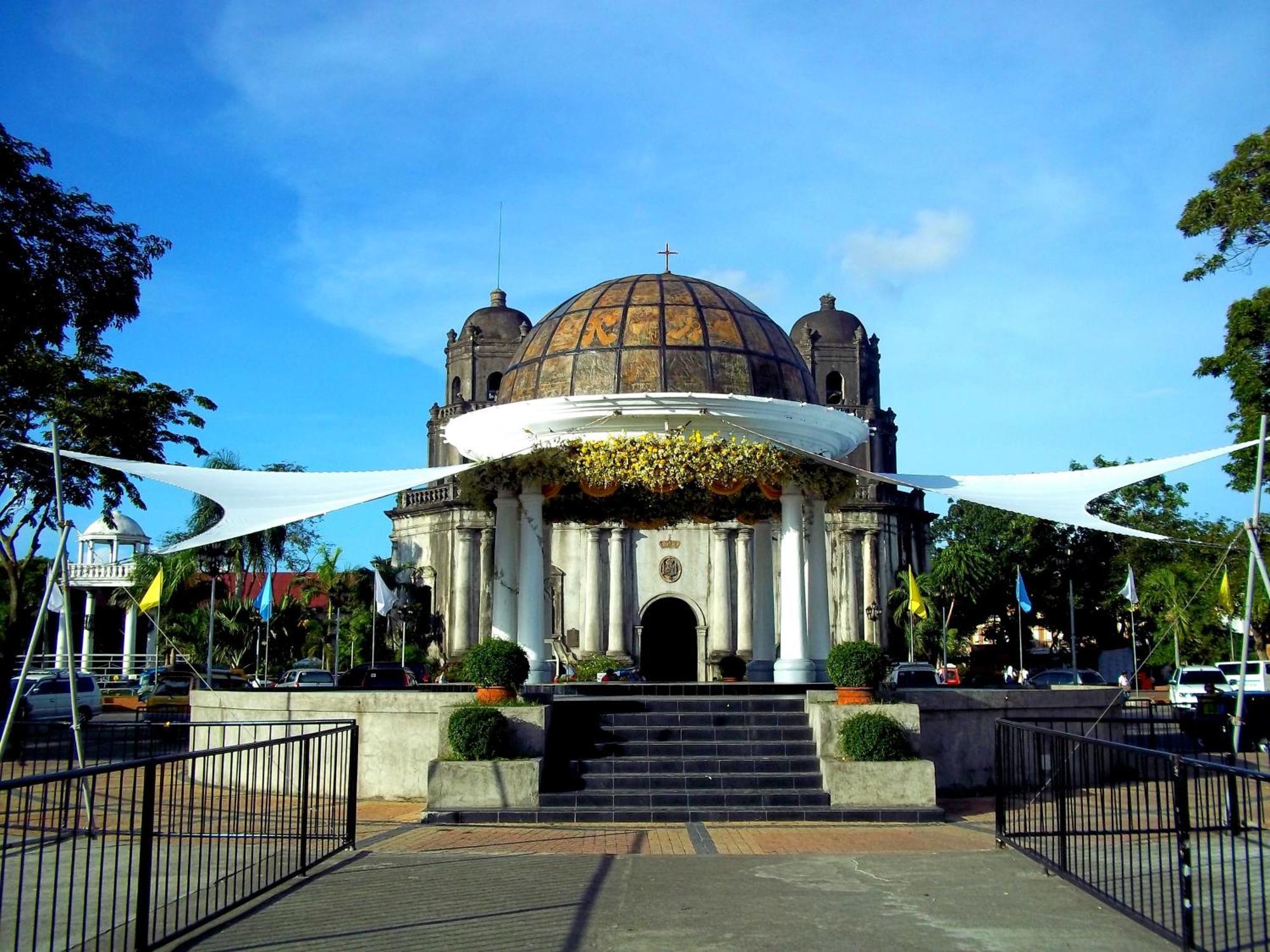 Hotel Reddoorz At Sta Cruz Naga City Exterior foto